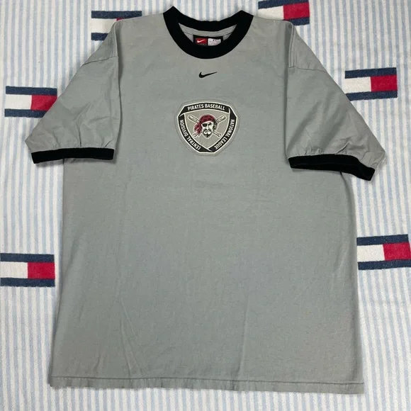 Vintage Nike Pittsburgh Pirates center swoosh tee - Picture 1 of 6